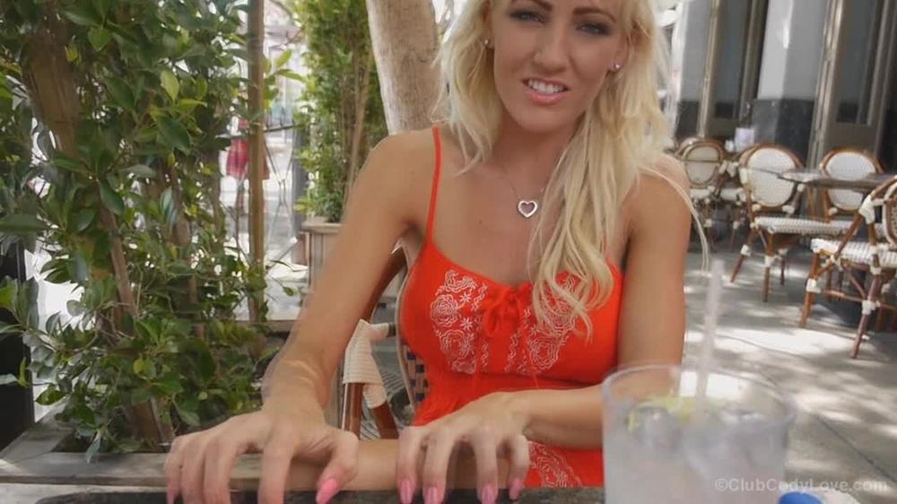 Club Cody Love – Peek-A-Boo