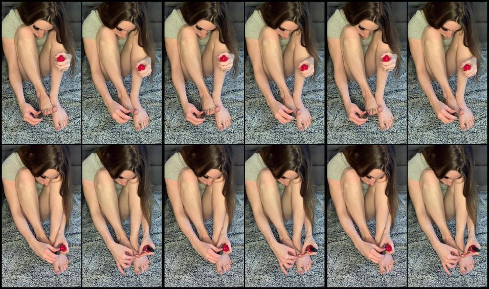 Jayceestarrr 10 02 2021 2028591448 Painting My Toes For You Showing Them Off