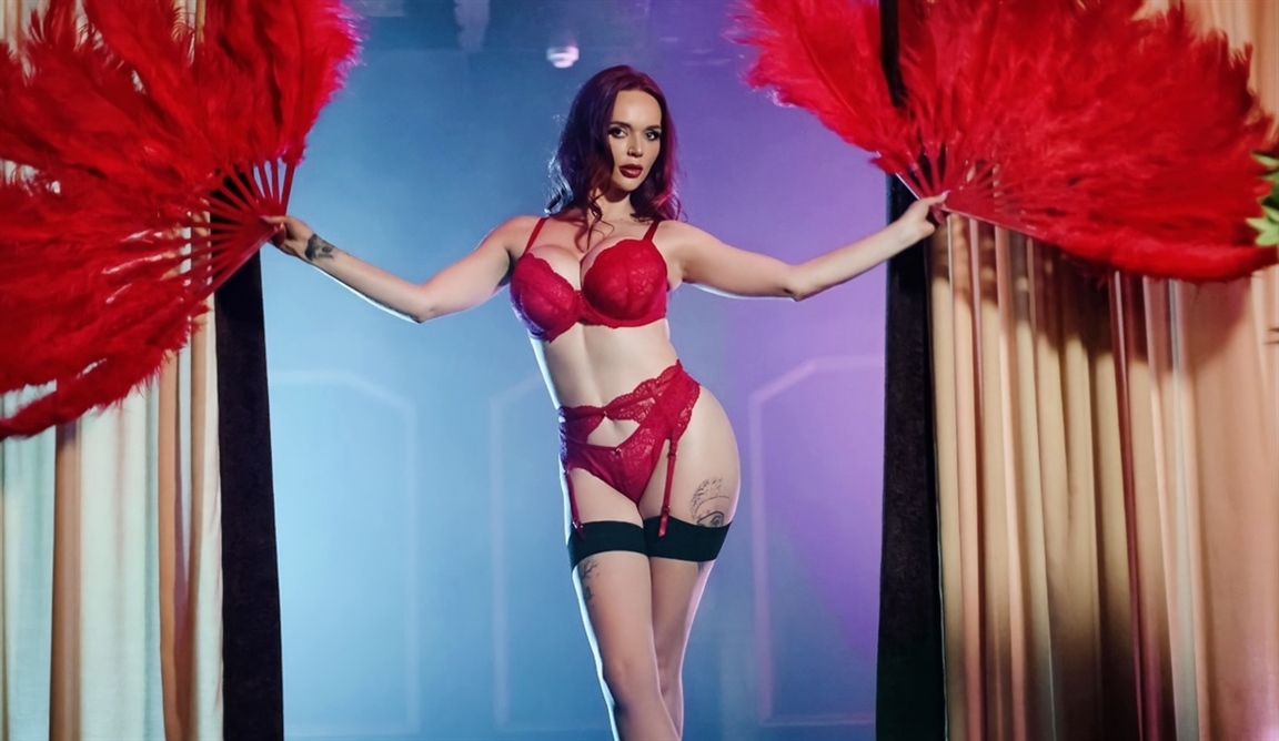 Jasmine James (Jasmine's Burlesque Fantasy)