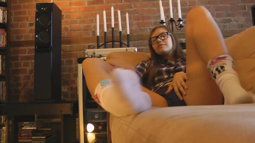 Dreamgirls In Socks - Cassandra'S Jerk Off Advice