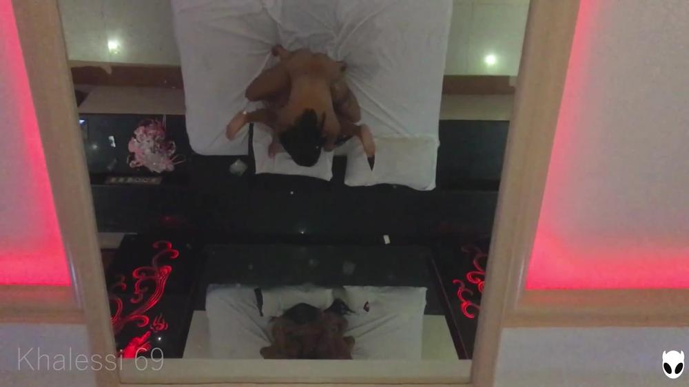 Pussy Eating and Horny Lesbians Tribbing - Khalessi 69