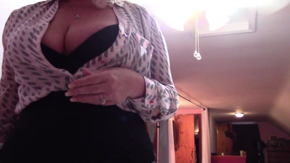 Paintedrose - Bosss Dick Gets Used By Busty Secretary