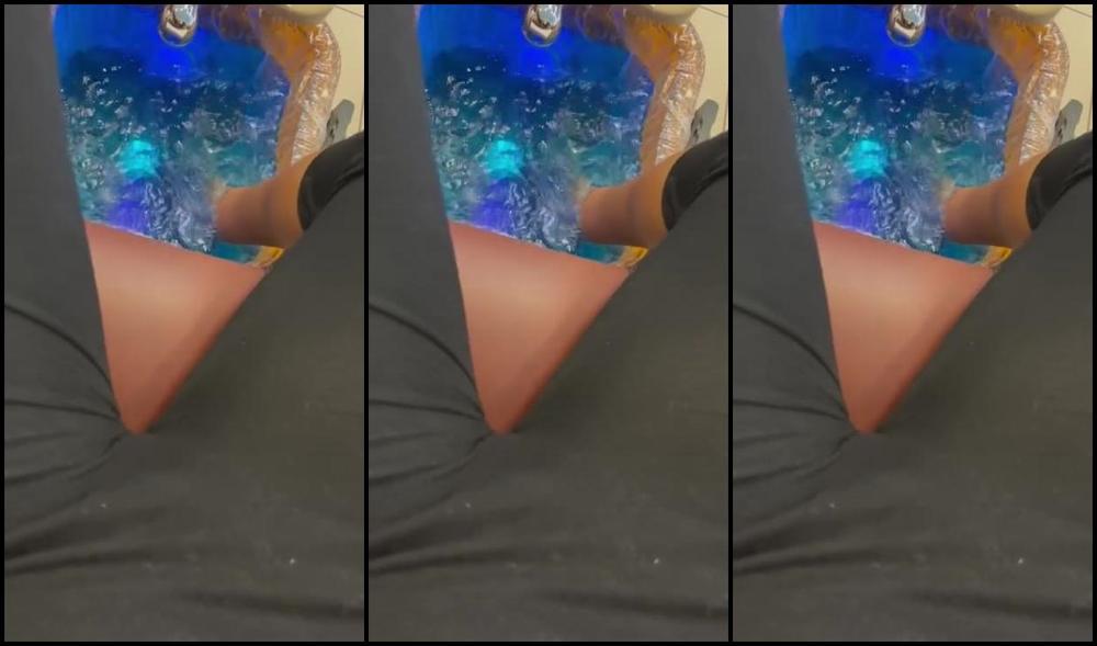 Using my Clit Sucker at the Nail Salon