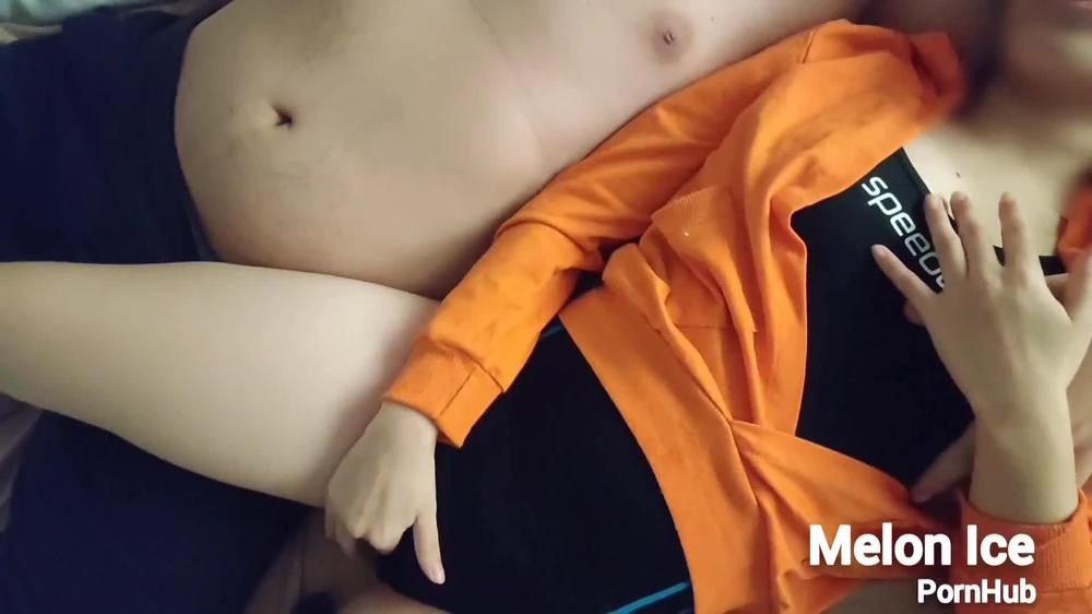 Melon Ice - เรื่องยั่วเพื่อน (SFW)