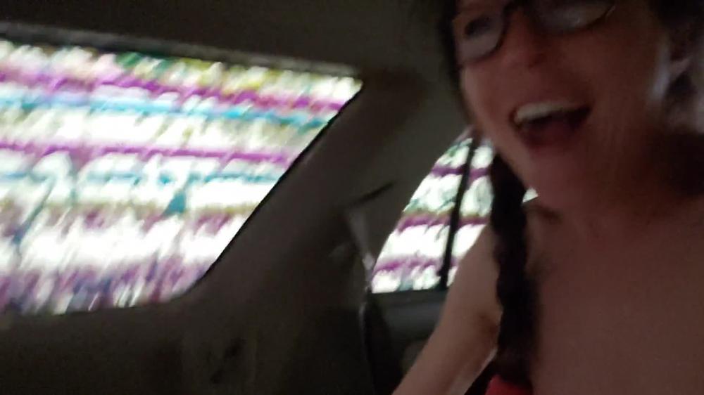 Fucking And 69ing In The Rainbow Foam Carwash