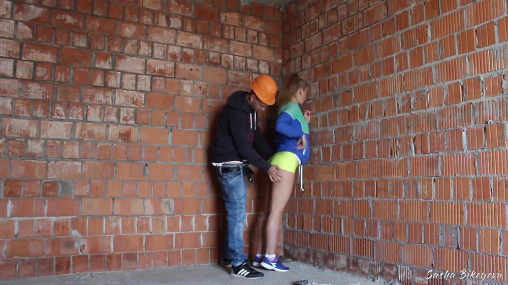 Aleksandra Bikeeva Unexpected Sex At A Construction Site