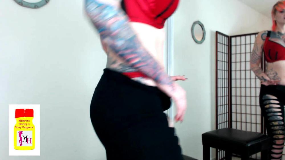 Mistress Harley Sniffing Makes You Dumb Joi