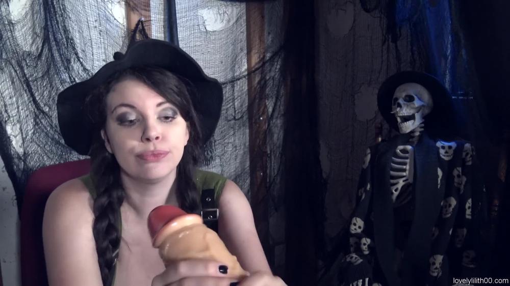 Lovely-Lilith-Witchs-Brew-2019-11-10_Oak8Ts