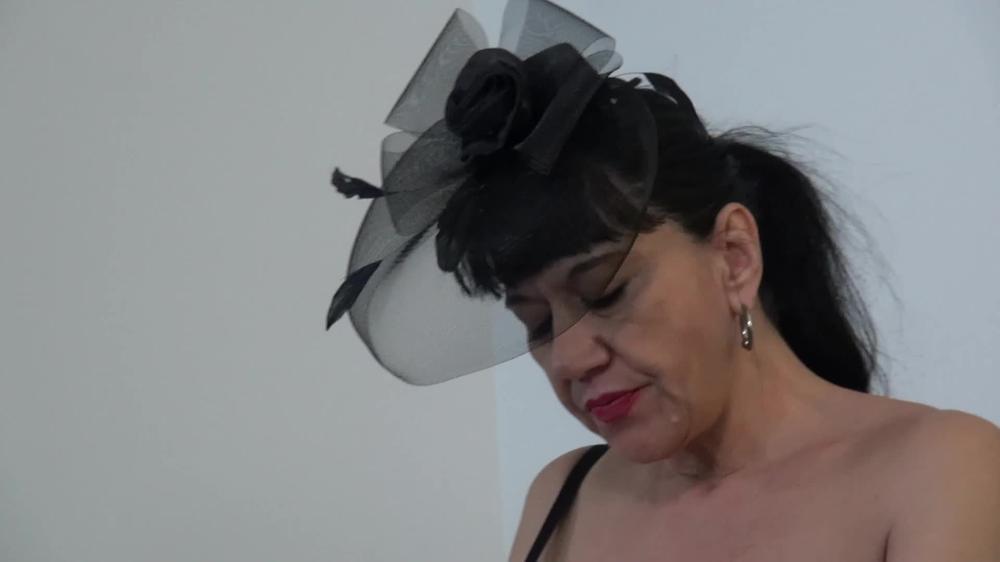 Les Gros Seins De La Veuve - The Widow'S Big Tits - Sc1