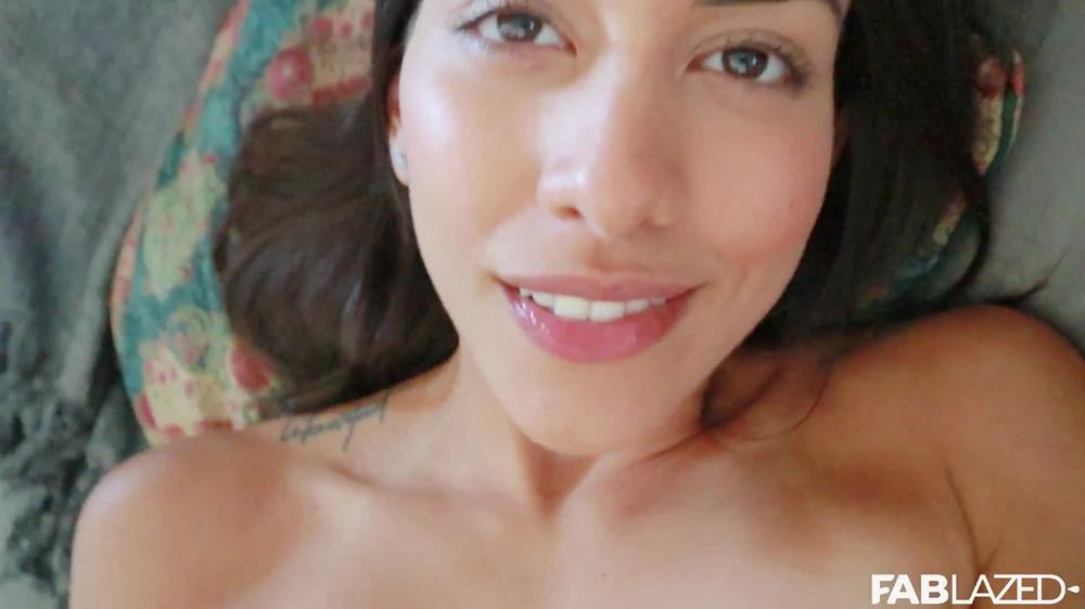 "Te encanta verme masturbándome, no?" - Te hablo y me corro en primer plano