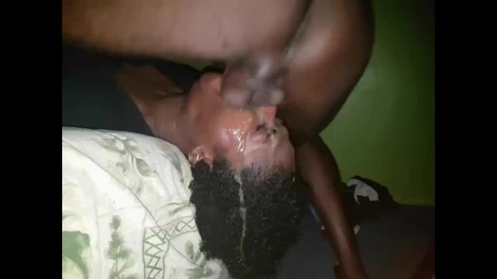 Deepthroat Bulgepie Getting It Deep In There