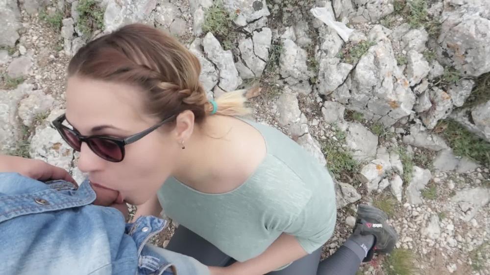 199 Public Blowjob On A Hiking Trail In The Mountains._1080P