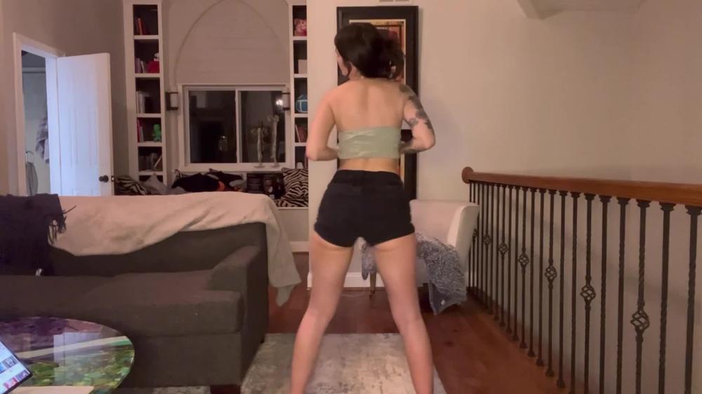 Charlottemae - Tiny Dick Dance - Manyvids