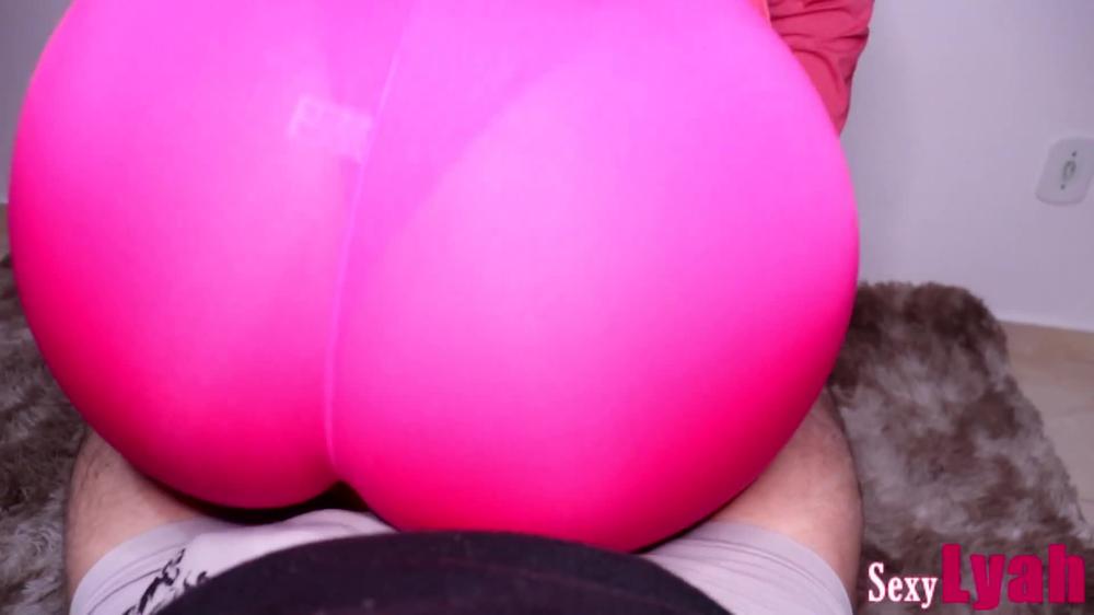 Perfect Ass Girl in Yoga Pants Training her Body, does Lap Dance and takes Cumshot onto Ass