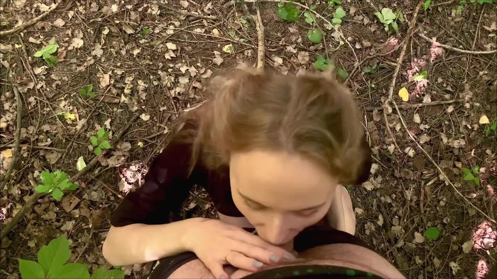 012 Fucked A Hot Wife In The Park And Cum On Her Face