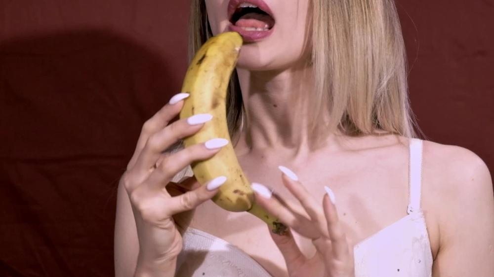 Kira Loster Virgin With Mouthful Of Cum From Banana