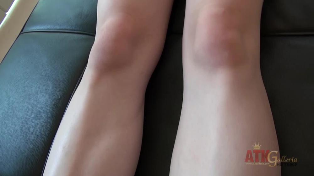 [Atkgalleria.Com] Lara Brookes - Lara Brookes Gets A Massage In Part 1 Of 2 In This Virtual Date