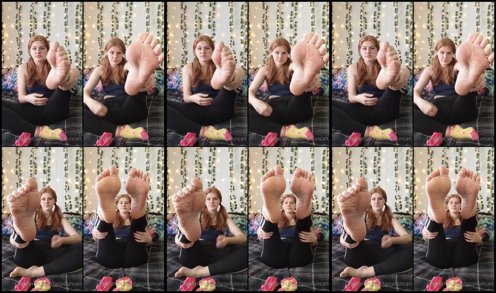 Daisyduncan 15 05 2020 321489899 This Is A Smelly Feet Hand Motions Vid I Did For Someone The Other Day Would You Want
