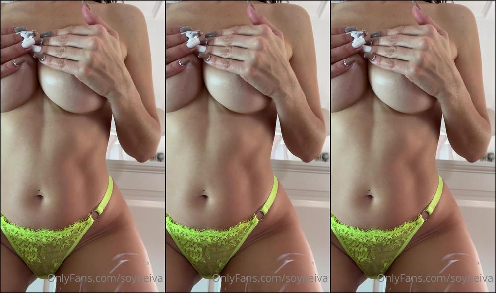 Soyneiva 2020 1402577326 Girlfriend Wants Start The Week Very Hard She Rub