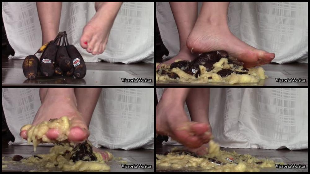 Victoriaveritas Banana Crush And Sposhing Foot Fetish