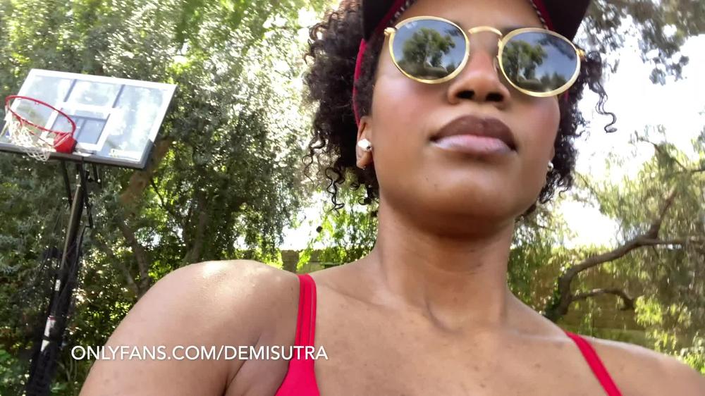 Demi Sutra Public Masturbation Bike Ride Manyvids