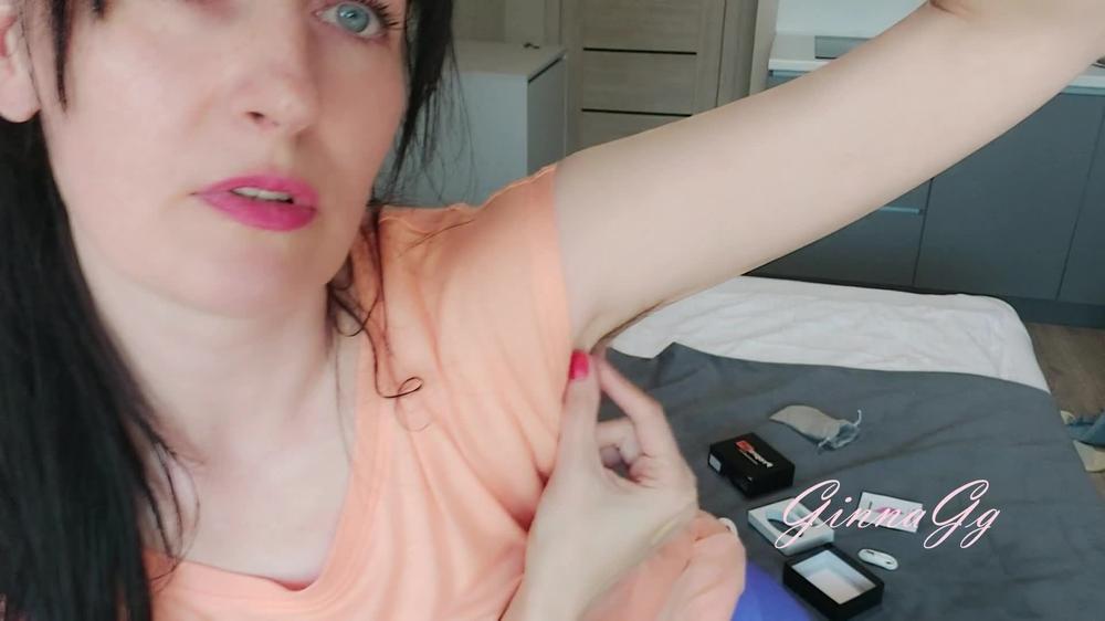 Testing out a new sex toy put it in my panties. my pussy was happily aroused, and I liked it.GinnaGg