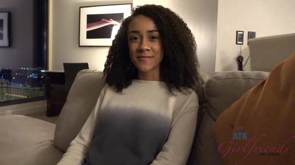 Atkgirlfriends - 2018.03.01 Ariana Aimes Las Vegas 1-3 1080P