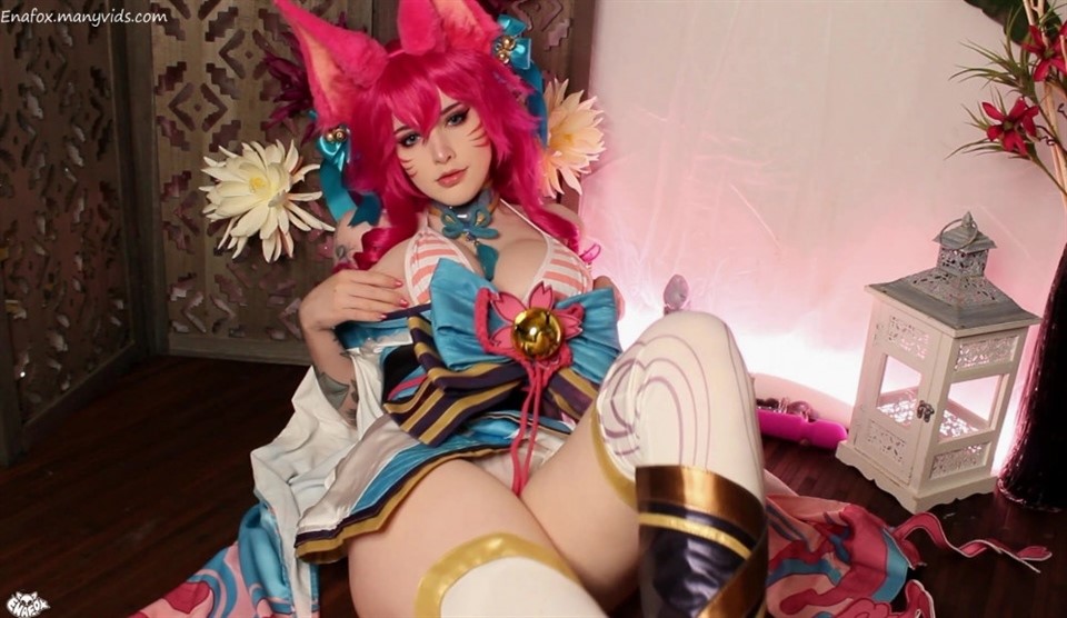 Enafox Ahri Fills All Her Lanes