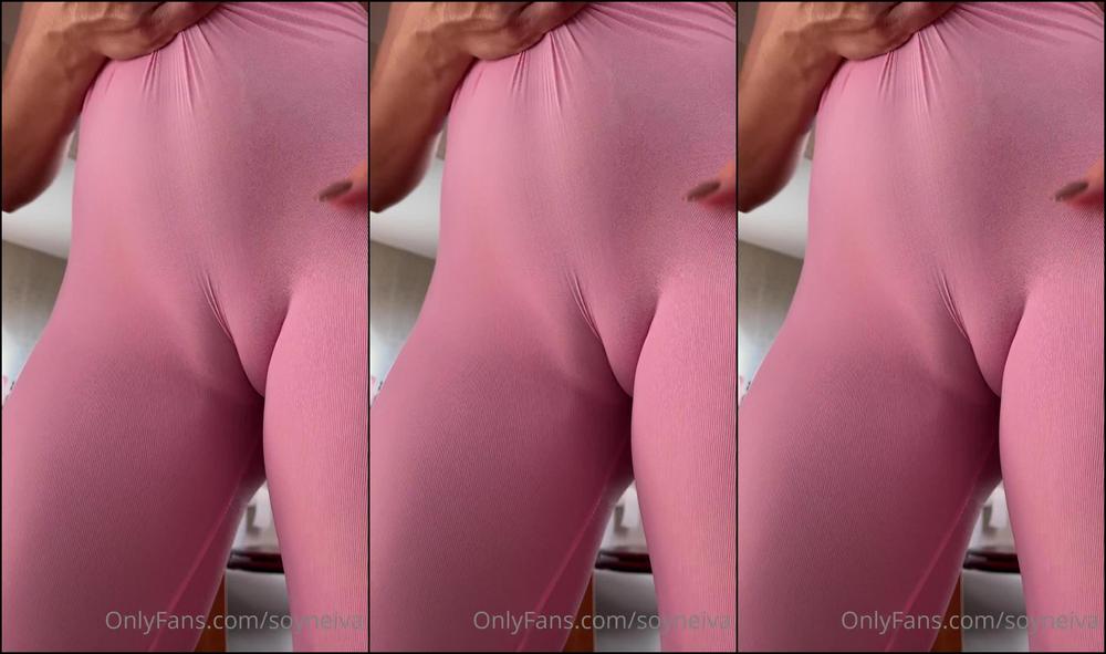 Soyneiva 2020 1428117496 Does Cameltoe Look Yummy You Love Playing With