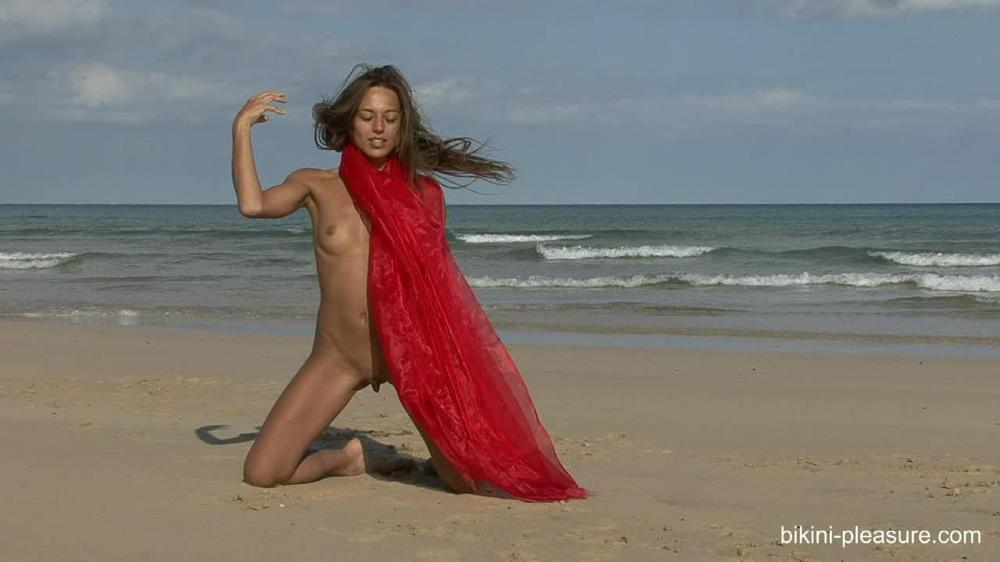 2013-04-12 [Bikini-Pleasure] Wind