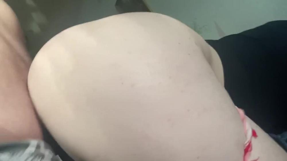 Sex With A Friend While No One Is At Home