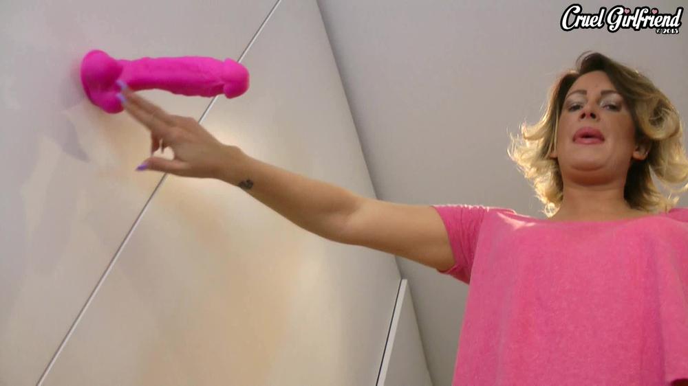 Krystalcg443Hd - Dildo On The Door