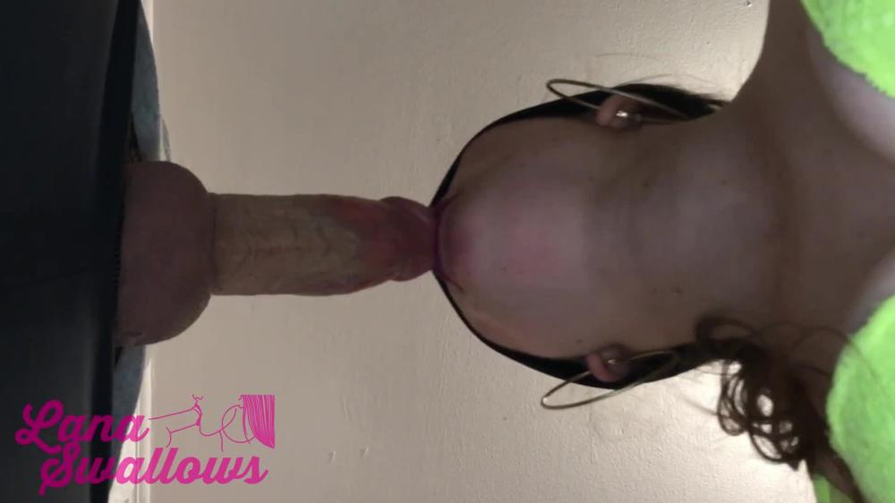 He bet me i couldn't make him cum without my hands, so i used my throat