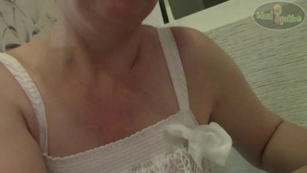 Hot Mature Pussy Under Night Dress