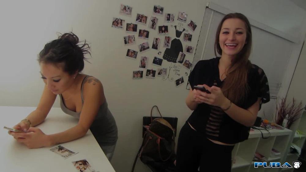 2013.08 [Puba] Asa Akira, Dani Daniels (Bts Of Asa Akira & Dani Daniels During The Truck And Vampire) (720P)