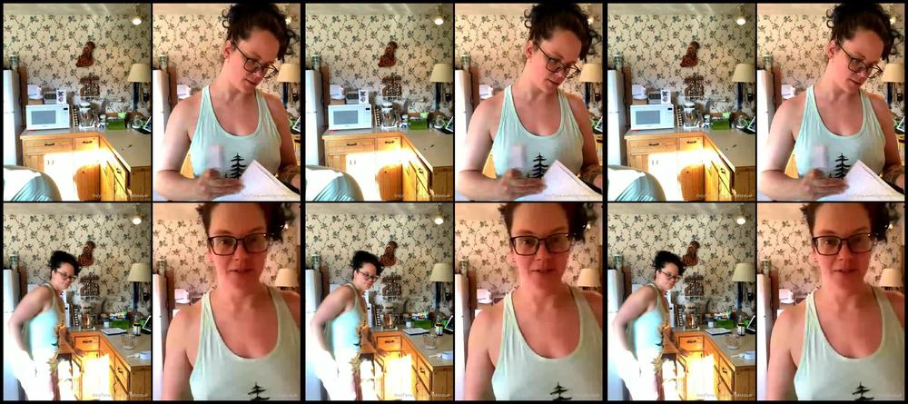 Zorystardust 06 10 2020 1027545078 Stream Started At 10 06 2020 04 15 Pm I Started Baking Some Bread Should Turn Out Super Y