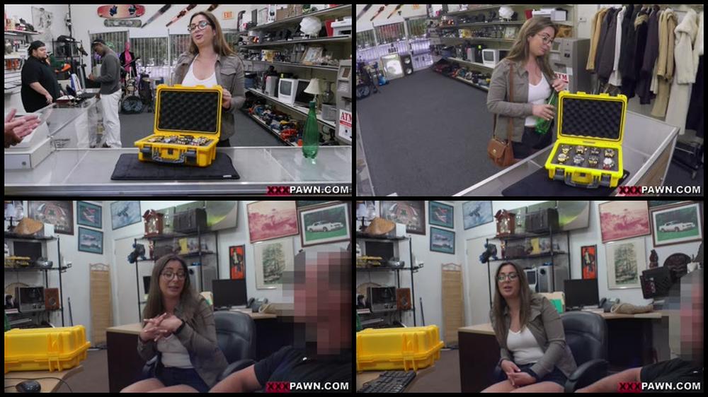Xxxpawn 16 06 25 Charlie Harper Fucking Frenchy For A Flight