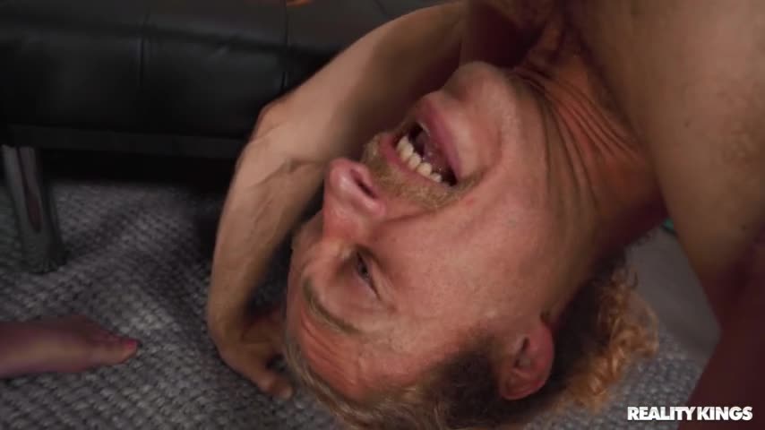 Can-You-Handle-The-Curves_480P