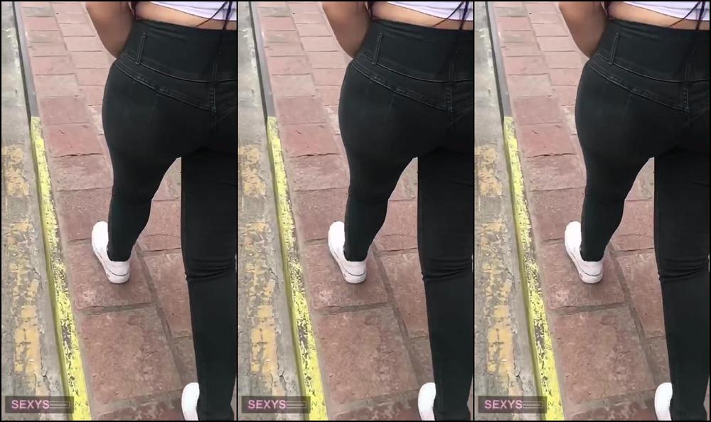 SEXO por DINERO,MEXICANA 19Años Está ESPERANDO a su NOVIO y le DOY DINERO para COGER, PUBLICO,Parte1