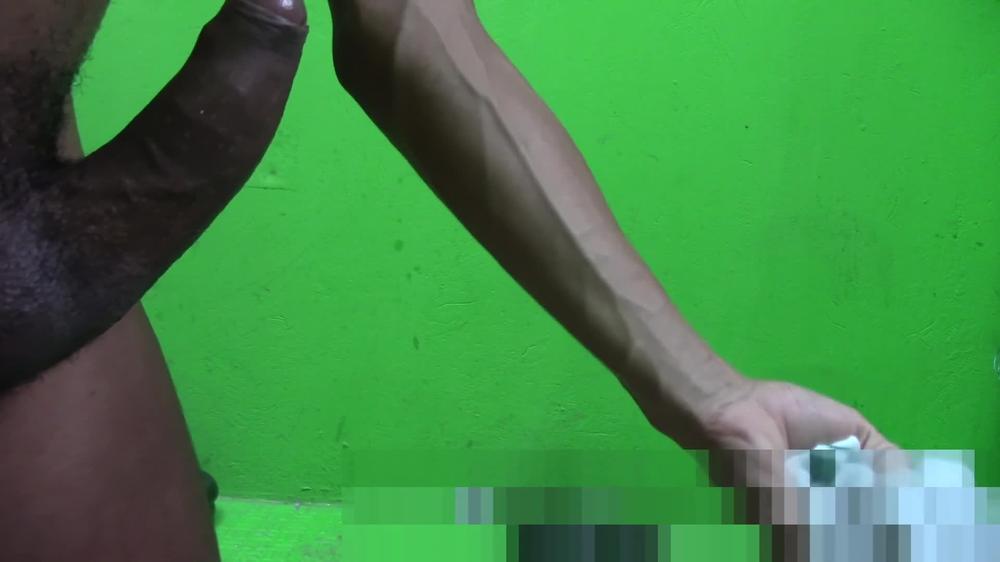 Esto te Saca el Semen Brutalmente - Trapo Mojado con Agua Caliente ;)