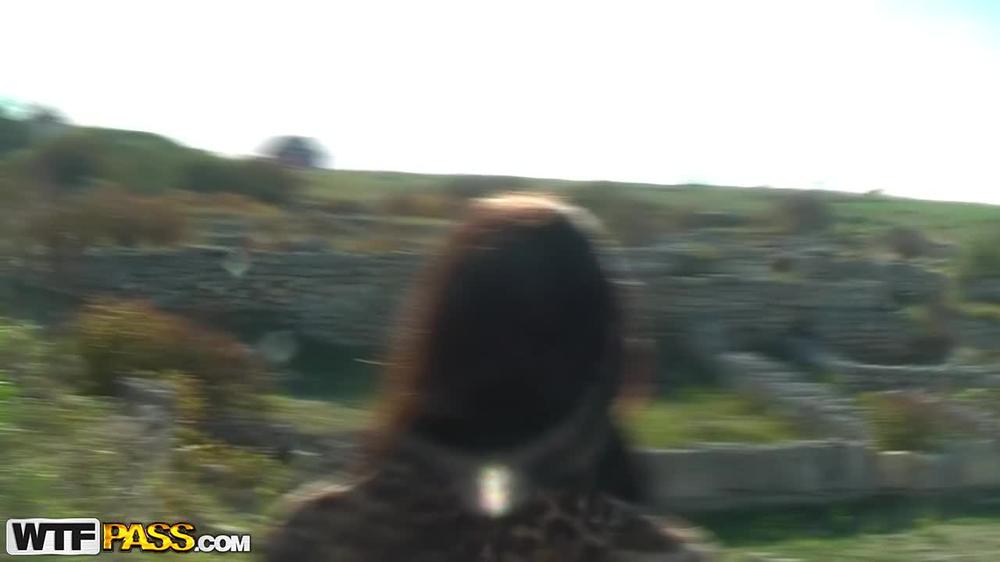 105_Outdoor Fucking From Amateur Couple_5009_Hd
