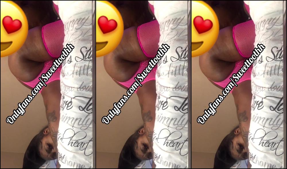 Don’t just eat the pussy eat the ass too! Full video on onlyfanspage/Sweett