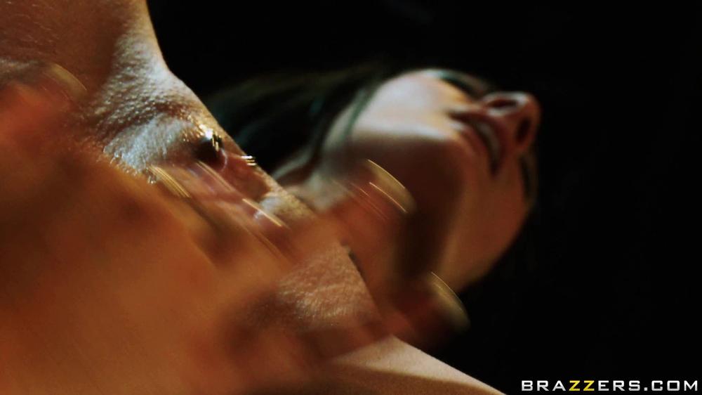 2010.11 [Zzseries.Com, Brazzers] Asa Akira, Presley Maddox, Sabrina Maree (Ep-2 Bonus Footage Extended Lesbo-Bj Scenes) (1080P)