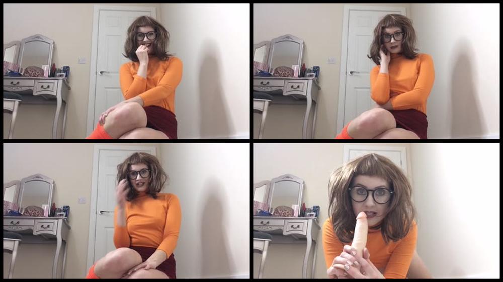 Brook Logan Velmas Nerdy Blowjob