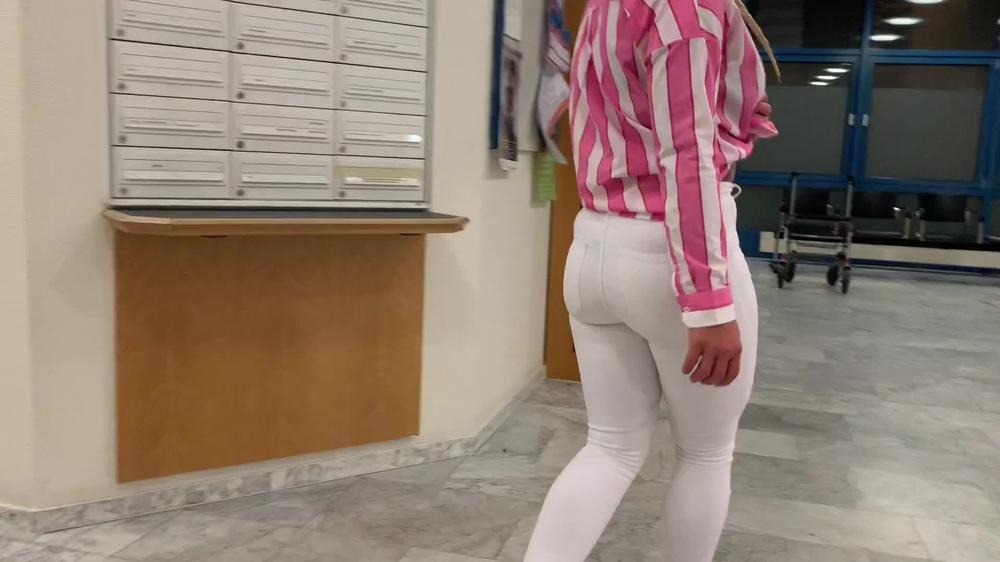 The Public Hospital Toilet - Use Me As Your Urinal
