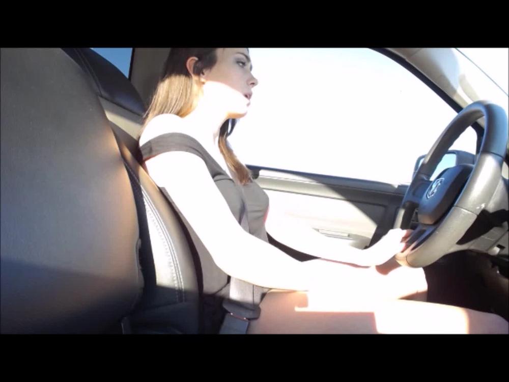 Ashly Anderson - Cumming While Driving