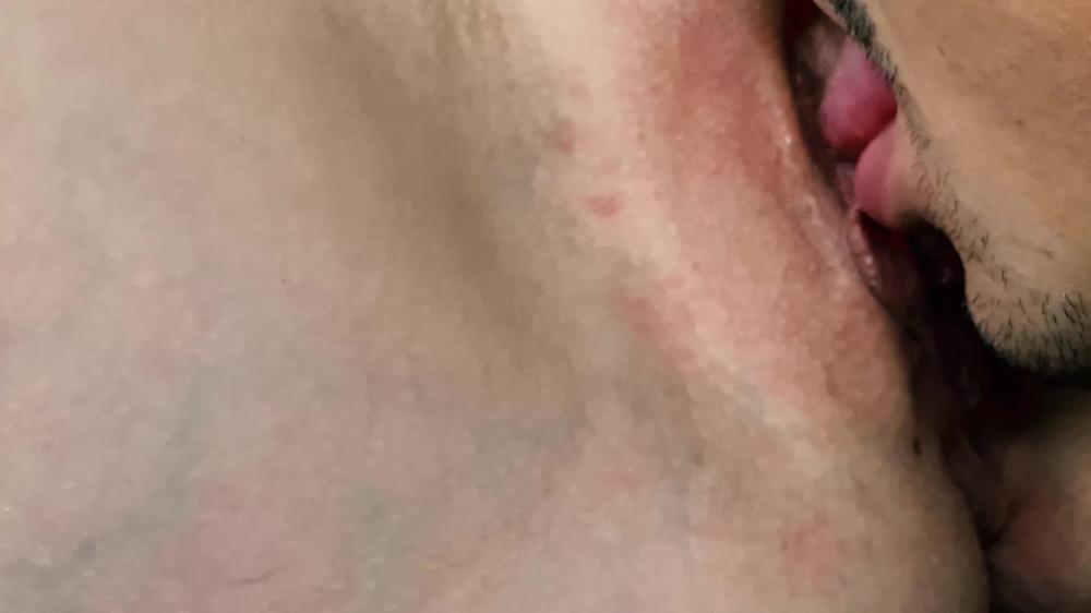 Mommy, my boss licks my pussy every working day, does he love me!?