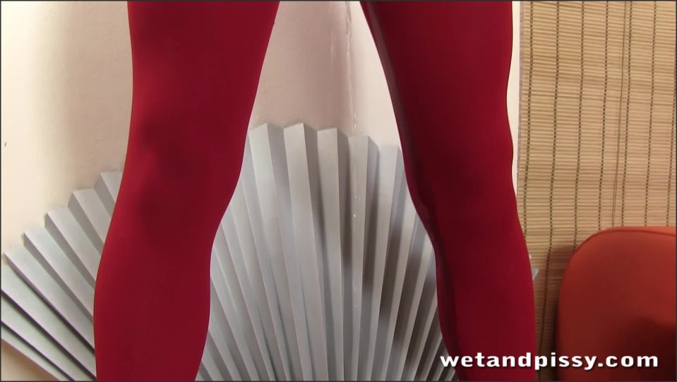 Wetandpissy.Com Gina Devine, Candi Peach, Violette, Xenia (Slow Motions 18 13.05.2014)