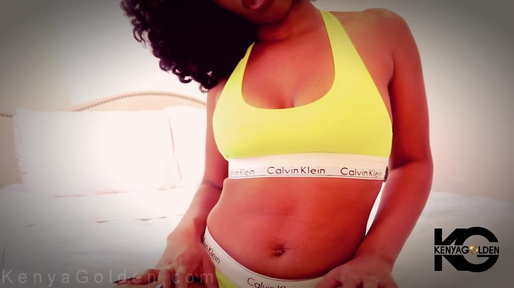 Green Clavin Klein Twerk