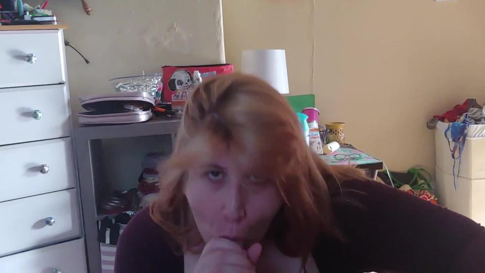 Elisa Mae Quick Morning Wood Blowjob
